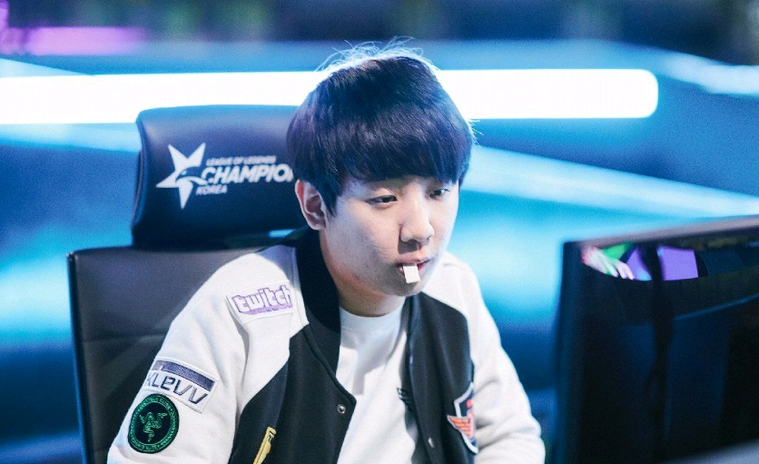 更是推动前 更是推动前